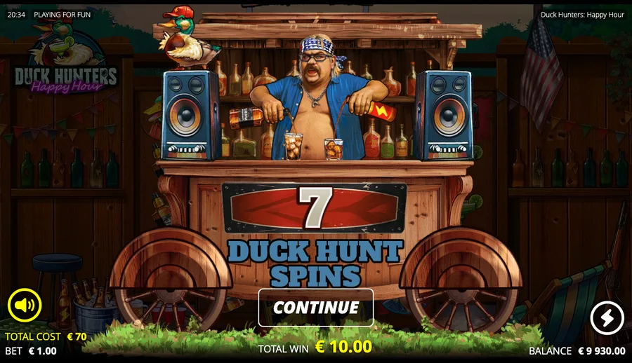 Duck Hunters: Happy Hour free-spins award screen reading 7 Duck Hunt Spins with a bartender pouring drinks at a mobile bar cart